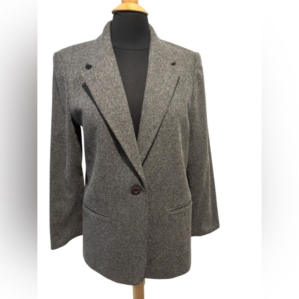 Women's Gray Professional Wool Blend Blazer by Sag Harbor -size 8